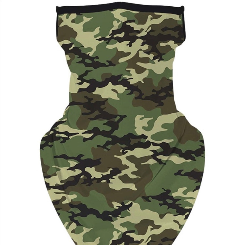 Men’s camouflage covering.